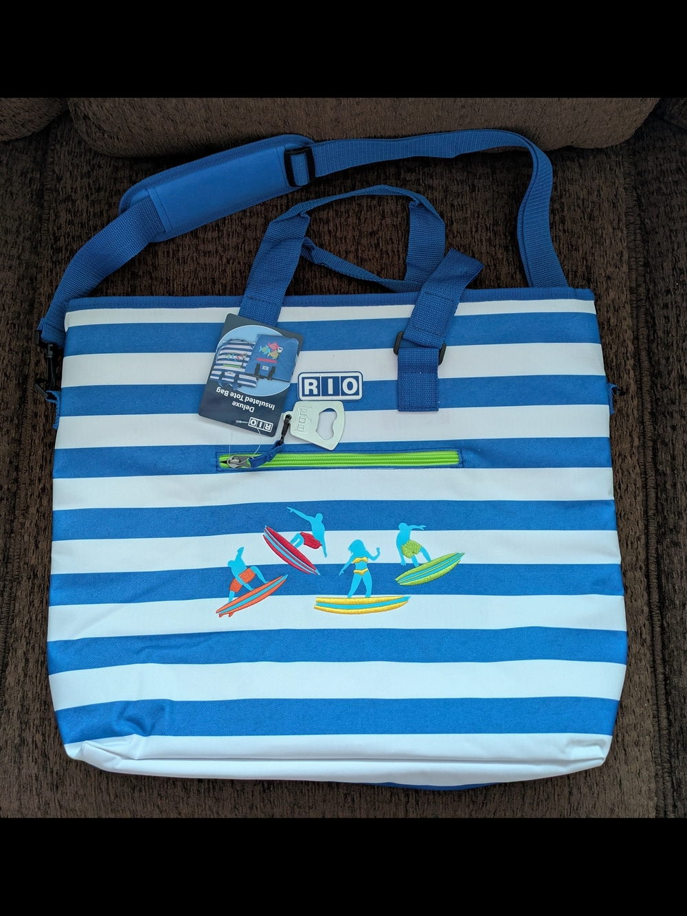 RIO Deluxe Insulated Tote Bag
Dimensions: 20" x 6" x 17.25"